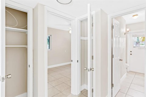 Apartamento en alquiler en Indian Rocks Beach, Florida, 2 dormitorios, 67.73 m2 № 1911894 - foto 9