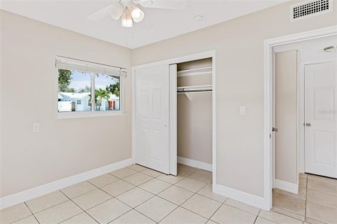 Apartamento en alquiler en Indian Rocks Beach, Florida, 2 dormitorios, 67.73 m2 № 1911894 - foto 13