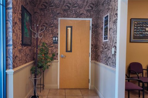 Commercial property in Ocala, Florida 386.57 sq.m. № 2206213 - photo 6