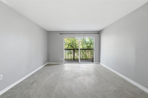 Condo in Winter Park, Florida, 2 bedrooms  № 2208313 - photo 12