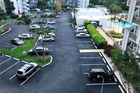 Condo in Aventura, Florida, 1 bedroom  № 1845654 - photo 22