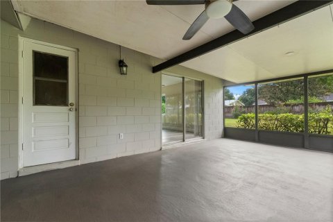 House in Altamonte Springs, Florida 4 bedrooms, 156.17 sq.m. № 1919676 - photo 27