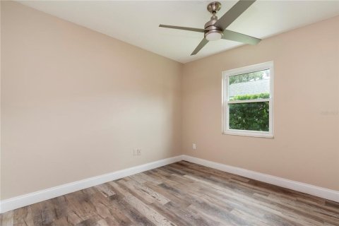 House in Altamonte Springs, Florida 4 bedrooms, 156.17 sq.m. № 1919676 - photo 16