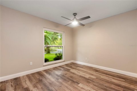 House in Altamonte Springs, Florida 4 bedrooms, 156.17 sq.m. № 1919676 - photo 15