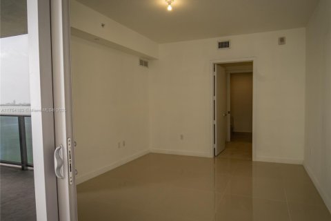 Купить кондоминиум в Майами, Флорида 2 спальни, 116.78м2, № 2020585 - фото 18