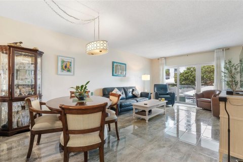 Copropriété à vendre à Lauderdale-by-the-Sea, Floride: 2 chambres, 99.41 m2 № 2082275 - photo 9