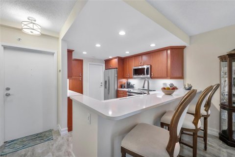 Copropriété à vendre à Lauderdale-by-the-Sea, Floride: 2 chambres, 99.41 m2 № 2082275 - photo 8
