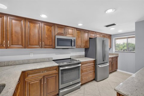 Copropriété à vendre à Tarpon Springs, Floride: 2 chambres, 104.52 m2 № 2220887 - photo 3