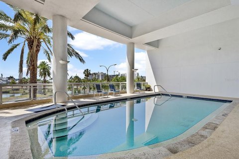 Condominio en venta en Sarasota, Florida, 2 dormitorios, 180.23 m2 № 1773556 - foto 30