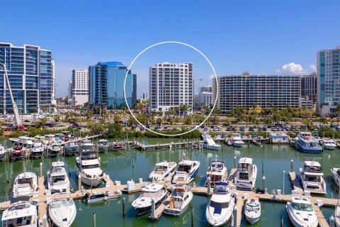Condominio en venta en Sarasota, Florida, 2 dormitorios, 180.23 m2 № 1773556 - foto 1