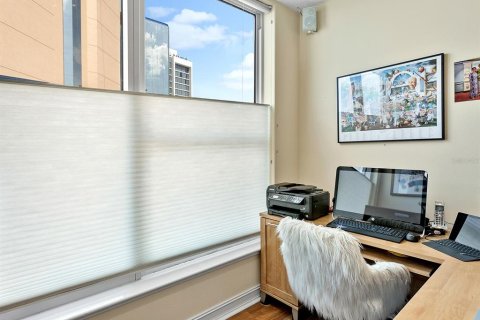 Condominio en venta en Sarasota, Florida, 2 dormitorios, 180.23 m2 № 1773556 - foto 17