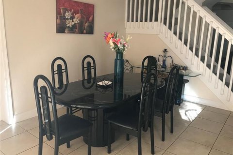 Touwnhouse à louer à Davie, Floride: 3 chambres, 136.66 m2 № 2087989 - photo 2