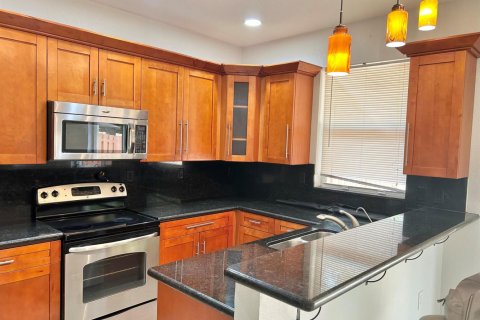 Touwnhouse à louer à Davie, Floride: 3 chambres, 136.66 m2 № 2087989 - photo 3