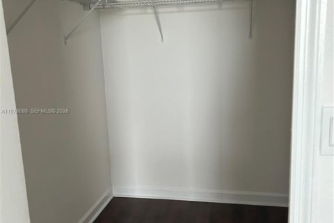 Condo in Homestead, Florida, 3 bedrooms  № 2040647 - photo 11