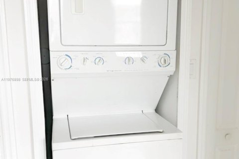 Condo in Homestead, Florida, 3 bedrooms  № 2040647 - photo 9