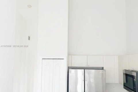 Condo in Homestead, Florida, 3 bedrooms  № 2040647 - photo 7