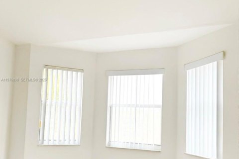 Condo in Homestead, Florida, 3 bedrooms  № 2040647 - photo 8