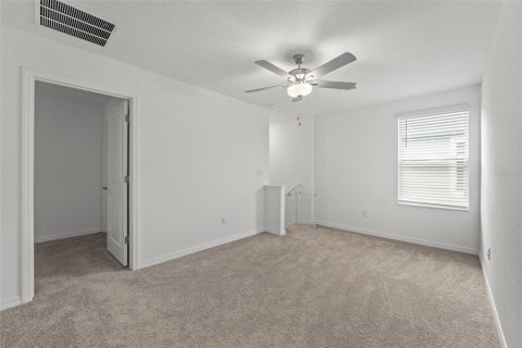 Casa en venta en Land O' Lakes, Florida, 6 dormitorios, 239.69 m2 № 1786086 - foto 20