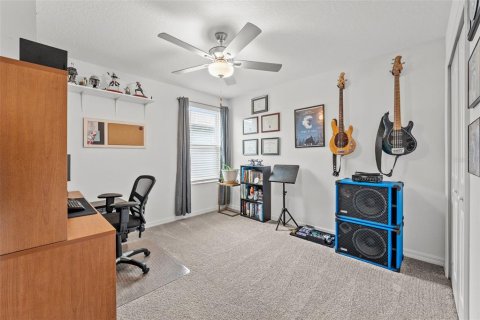 Casa en venta en Land O' Lakes, Florida, 6 dormitorios, 239.69 m2 № 1786086 - foto 17