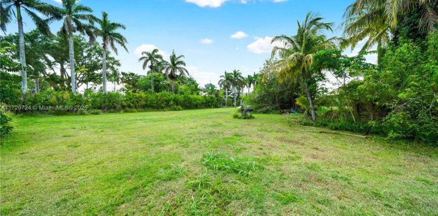 Terreno en Miami-Dade, Florida № 1704573