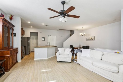 Touwnhouse à vendre à Tampa, Floride: 3 chambres, 172.43 m2 № 1885043 - photo 4