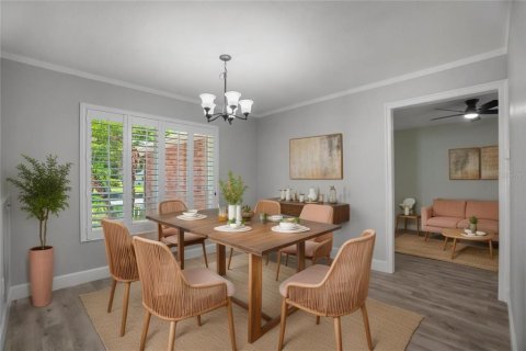 House in Palm Harbor, Florida 2 bedrooms, 146.6 sq.m. № 1742687 - photo 8