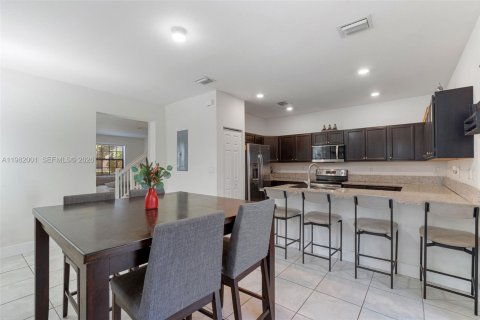 Touwnhouse à vendre à Homestead, Floride: 3 chambres, 154.12 m2 № 2090634 - photo 7