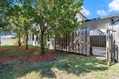 Touwnhouse à vendre à Homestead, Floride: 3 chambres, 154.12 m2 № 2090634 - photo 29