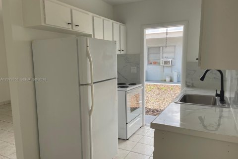 Appartement à louer à Hollywood, Floride: 1 chambre, 65.03 m2 № 2086204 - photo 6