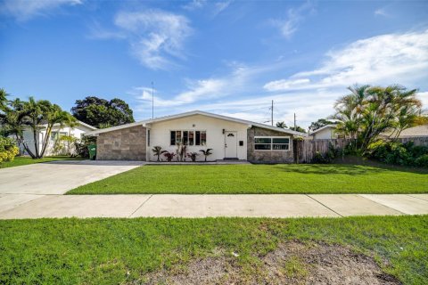 Casa en venta en Miami, Florida, 4 dormitorios № 1964173 - foto 1
