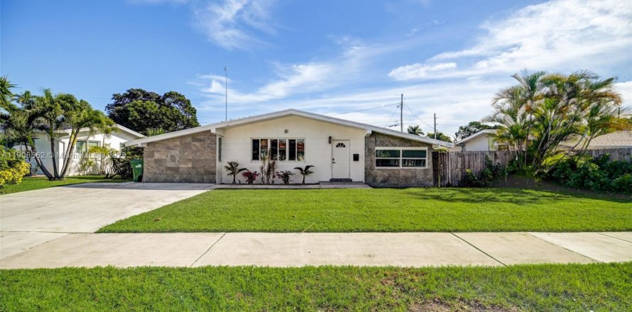 Casa en Miami, Florida 4 dormitorios № 1964173