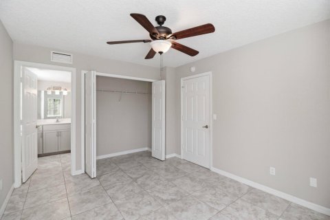 Appartement à louer à St. Lucie, Floride: 2 chambres, 92.9 m2 № 2249732 - photo 6