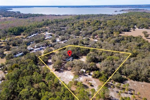 House in Leesburg, Florida 3 bedrooms, 129.13 sq.m. № 2201193