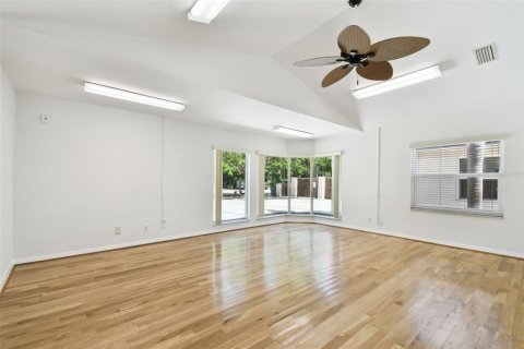 Propiedad comercial en alquiler en Safety Harbor, Florida, 324.97 m2 № 1628236 - foto 2