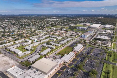 Condominio en alquiler en Orlando, Florida, 3 dormitorios, 65.03 m2 № 1912099 - foto 16