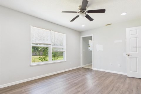 Villa ou maison à louer à Ocala, Floride: 3 chambres, 115.01 m2 № 2148913 - photo 16