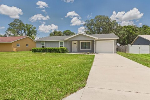 Villa ou maison à Ocala, Floride 3 chambres, 115.01 m2 № 2148913