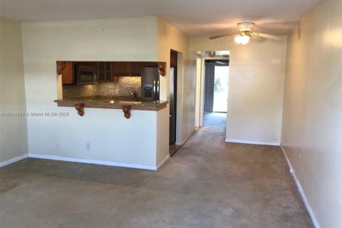 Copropriété à louer à Deerfield Beach, Floride: 1 chambre, 54.35 m2 № 1979166 - photo 2