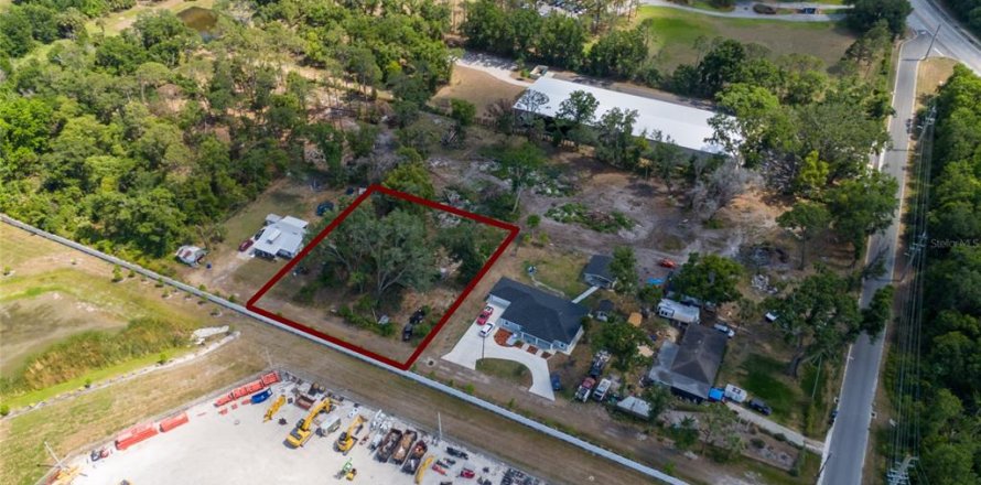 Land in Lakeland, Florida № 1918501