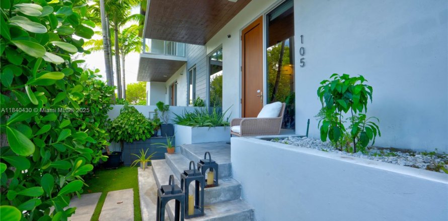 Кондоминиум с 1 комнатой в Майами, Флорида № 2015917