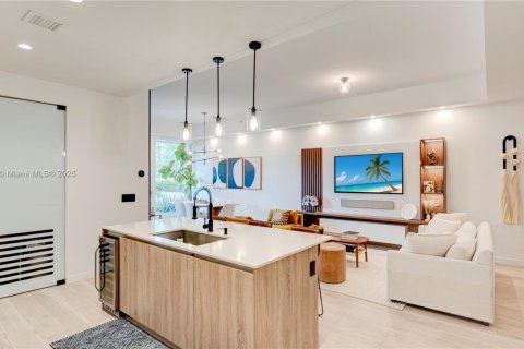 Купить кондоминиум в Майами, Флорида 1 комната, 136.94м2, № 2015917 - фото 17