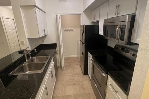 Condominio en alquiler en Orlando, Florida, 2 dormitorios, 82.31 m2 № 1837296 - foto 8