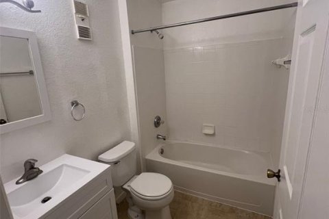 Condominio en alquiler en Orlando, Florida, 2 dormitorios, 82.31 m2 № 1837296 - foto 15