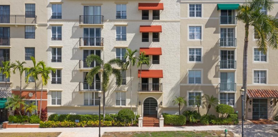 Condominio en West Palm Beach, Florida, 1 dormitorio  № 1160432