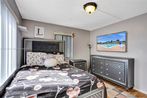 Купить кондоминиум в Норт-Лодердейл, Флорида 3 спальни, 137.5м2, № 1973125 - фото 11