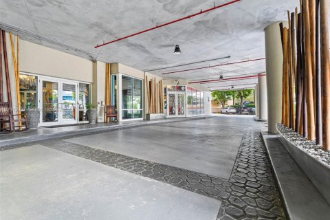 Condo in Miami, Florida, 2 bedrooms  № 2076482 - photo 4