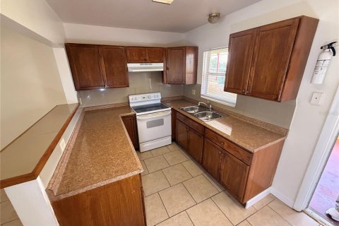 Condominio en alquiler en Saint Petersburg, Florida, 2 dormitorios, 97.55 m2 № 1907866 - foto 10