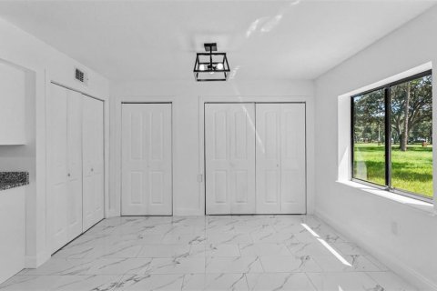 Casa en venta en Lakeland, Florida, 5 dormitorios, 227.05 m2 № 2383700 - foto 14