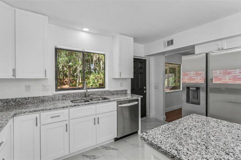 Casa en venta en Lakeland, Florida, 5 dormitorios, 227.05 m2 № 2383700 - foto 10