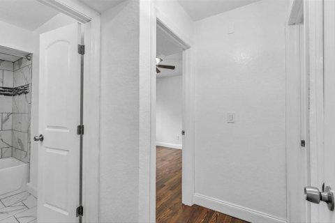 Casa en venta en Lakeland, Florida, 5 dormitorios, 227.05 m2 № 2383700 - foto 21